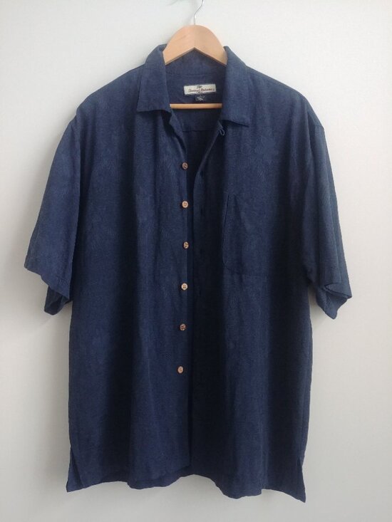 Tommy Bahama Other - Tommy Bahama Men's Large 100% silk short sleeve button down shirt dark navy blue